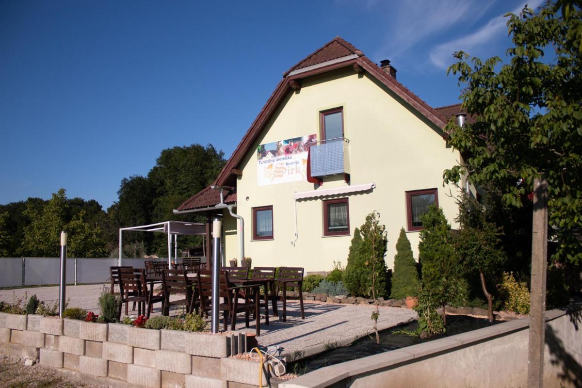 Zgornja Velka Turisticna Kmetija Sirkモーテル エクステリア 写真